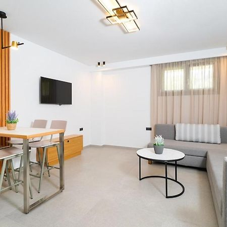 Olia Thassos - Luxury Apartments ภายนอก รูปภาพ