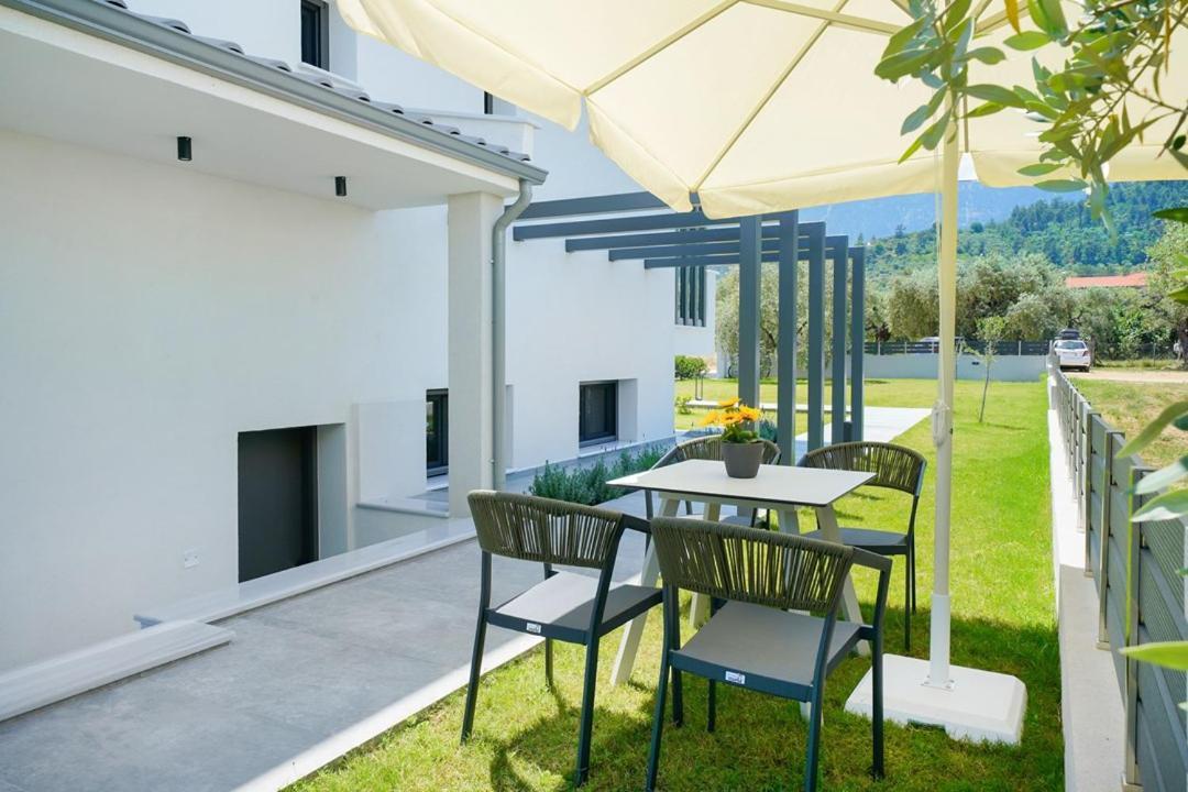 Olia Thassos - Luxury Apartments ภายนอก รูปภาพ